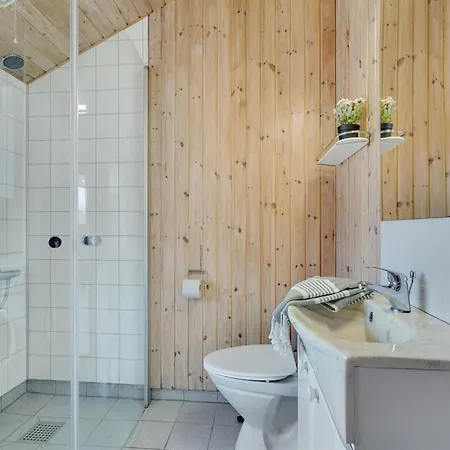 Feriehus Halla - 200m To The Fjord By Interhome *