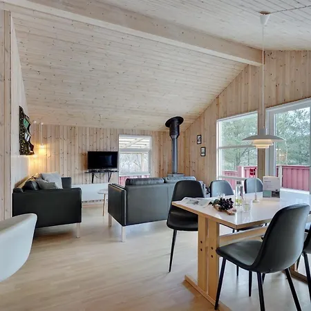 Halla - 200m To The Fjord By Interhome Feriehus *
