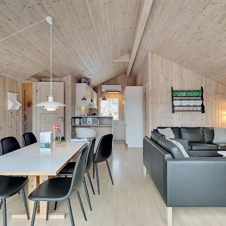 Feriehus Halla - 200m To The Fjord By Interhome